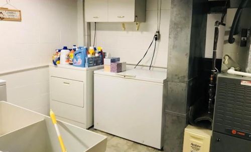 5911 Heberton Dr, Verona PA  15147-3324 exterior