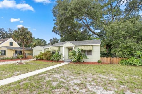 2819 53rd St, Saint Petersburg, FL 33707-5445