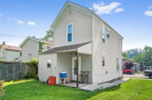 627 2nd Ave, Beaver Falls, PA 15010-4602