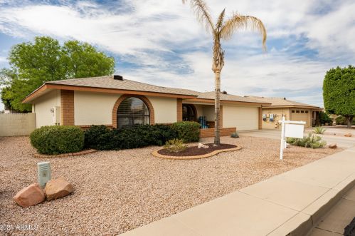 7839 Natal Ave, Mesa, AZ 85209-6160