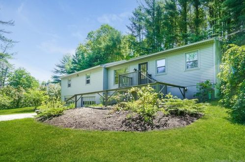 286 Low Rd, West Woods CT  06069-2067 exterior