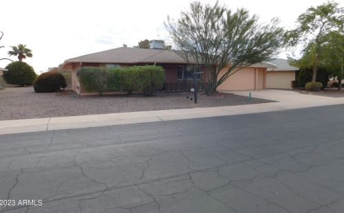 10421 Floriade Dr, Sun City, AZ 85351-2270