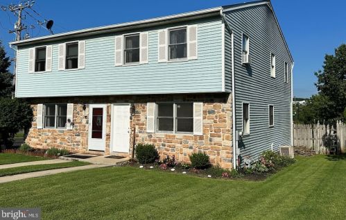 803 Poplar St, Pottstown, PA 19464-1809