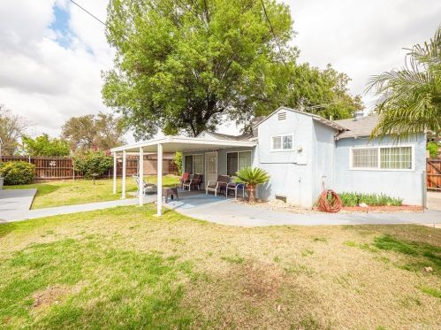 4684 Linwood Pl, Riverside CA 92506-1029 exterior