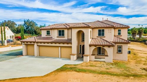 16615 Greene Cir, Riverside, CA 92504-5754