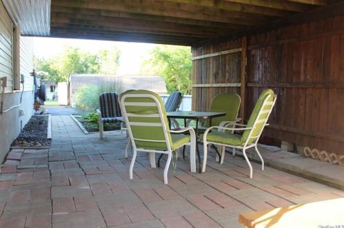 81 Maple Ave, Goshen NY  10924-6733 exterior