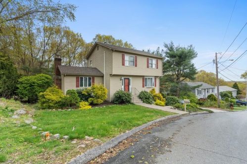 34 Tartaglia St, Providence RI  02919-5930 exterior