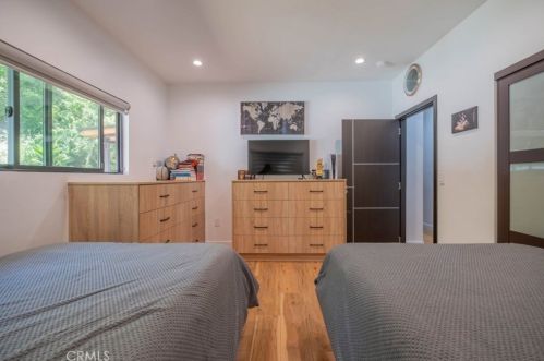 3411 Chevy Chase Dr, Glendale CA  91206-1418 exterior