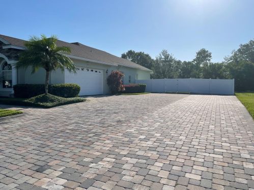 140 Hidden Oaks Ln, Winter Haven, FL 33884-2879