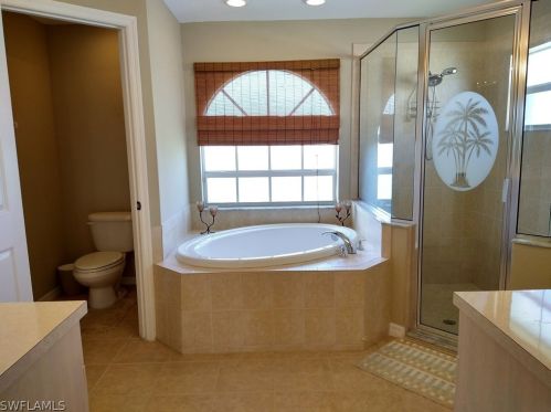 413 17th Pl, Cape Coral FL  33909-2205 exterior