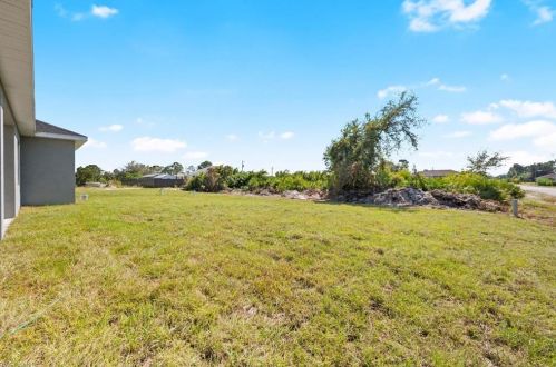 2929 3rd St, Lehigh Acres FL  33936-1875 exterior