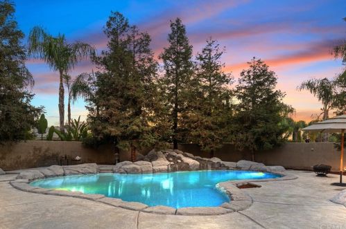 11609 Finsbury Ct, Bakersfield, CA 93312-6003