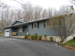110 Michael Ln, Stroudsburg, PA 18360-9283