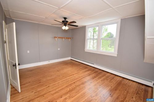 115 Madison Rd, Stanardsville VA  22973-2934 exterior