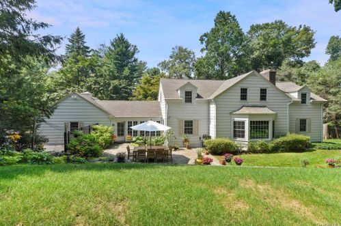 123 Seven Bridges Rd, Chappaqua, NY 10514-1126