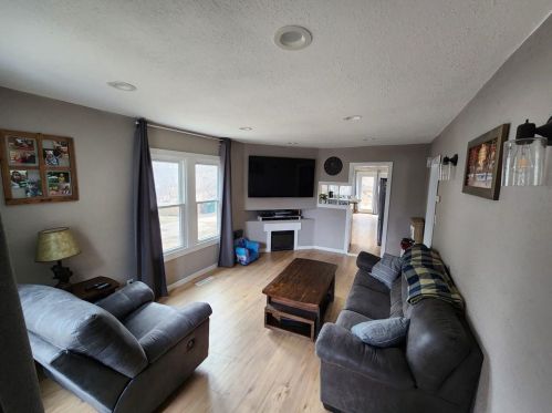 1227 Vine St, Eau Claire, WI 54703-2777