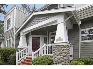 10024 124th Ave, Kirkland, WA 98033-8851