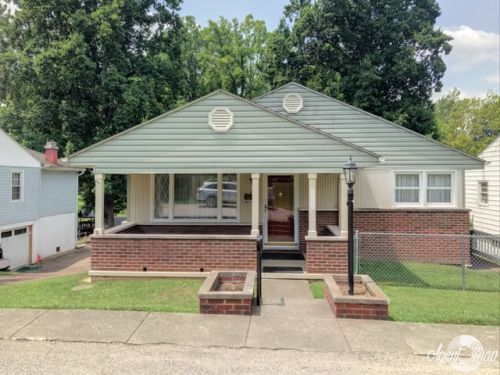 6219 Walmott Dr, Huntington, WV 25705-2437