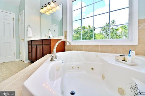 59 Brighton Pl, Charles Town WV  25414-2584 exterior