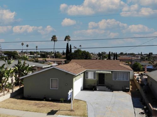 5017 Reynolds St, San Diego, CA 92113-3530