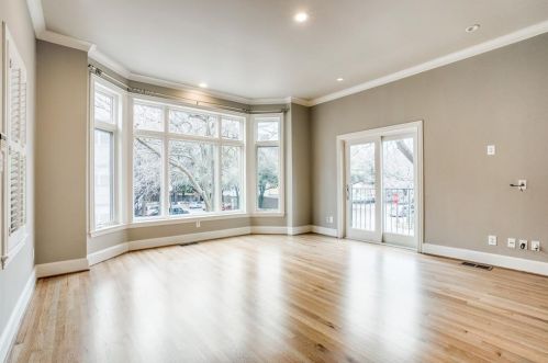 2601 Colby St, Dallas, TX 75204-2618