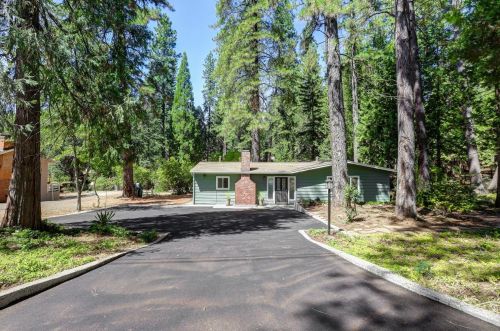 11128 Alpine Ln, Grass Valley, CA 95945-6903