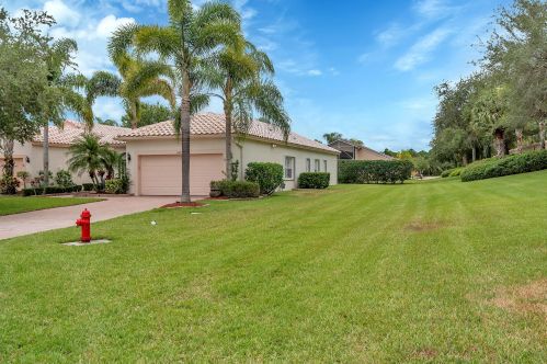 347 Breezy Point Loop, Fort Pierce, FL 34986-2668
