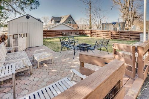 19 Hillcrest Ave, Crotonville NY  10562-1921 exterior