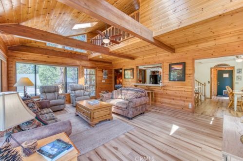 39646 Hazelwood Ave, Bass Lake, CA 93604-9709
