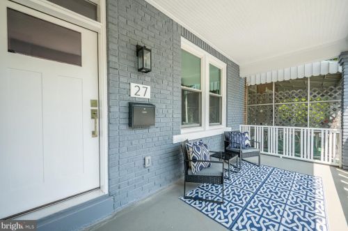 27 Sherman Cir, Washington, DC 20011-4761