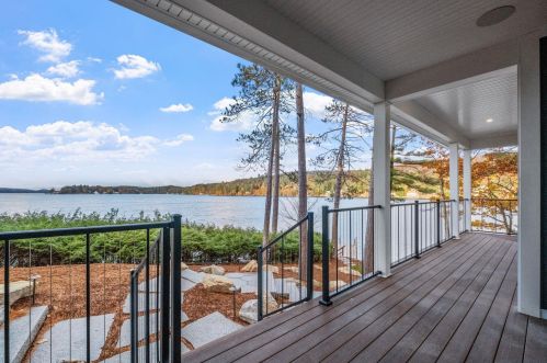 51 Keewaydin Dr, Alton NH  03810-4044 exterior