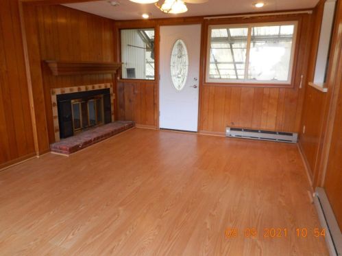 8383 Cheviot Rd, Cincinnati OH  45247-3803 exterior