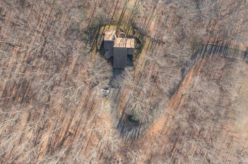 139 Wyneding Hill Rd, Manchester CT  06040-6608 exterior