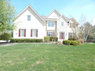 8204 Campden Lakes Blvd, Dublin, OH 43016-8252