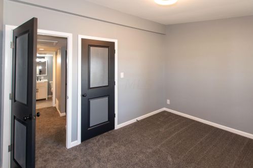 1259 Woodside Dr, Marion OH  43302-5745 exterior