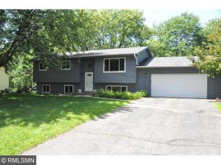 1983 Timber Wolf Trl, Saint Paul, MN 55122-2229