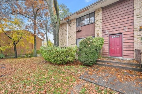 75 Kennedy Dr, Bridgeport, CT 06606-5907