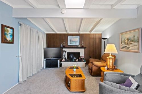4842 Kesling Ct, San Diego, CA 92117-3128