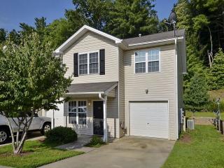 244 Farington Cir, Fletcher, NC 28732-9611