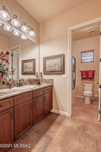 36618 Desert Sun Dr, Tucson AZ 85739-3056 exterior