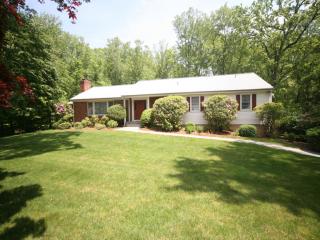 300 Quarry Rd, Stamford, CT 06903-5003