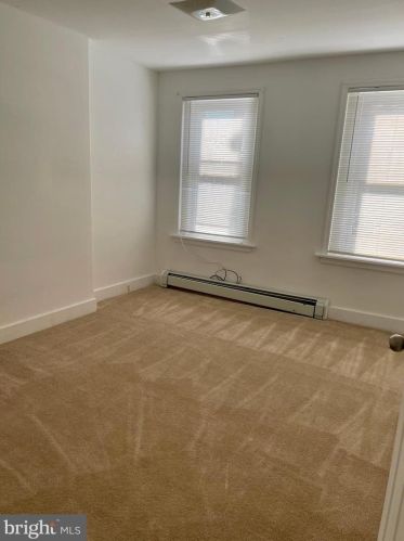 307 Delamore Pl, Wilmington DE  19805-3522 exterior