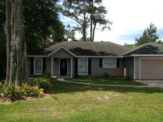3348 Swanson Ln, Lake Charles, LA 70605-1230