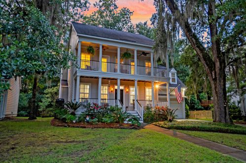 3545 Higgins Dr, Mount Pleasant, SC 29466-6889