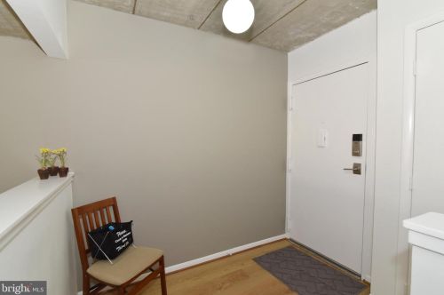 11562 Rolling Green Ct, Herndon, VA 20191-2242