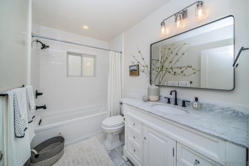 3017 Goldsmith St, San Diego CA  92106-1416 exterior