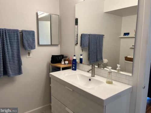 105 Olympic Ct, Princeton NJ  08540-7078 exterior