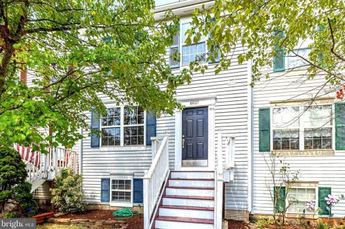 6937 Village Stream Pl, Gainesville, VA 20155-1444