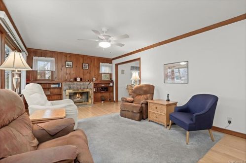 28 Pilgrim Dr, Rye Brook, NY 10573-2302