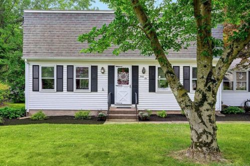 46 Eldridge St, Manchester, CT 06040-5550